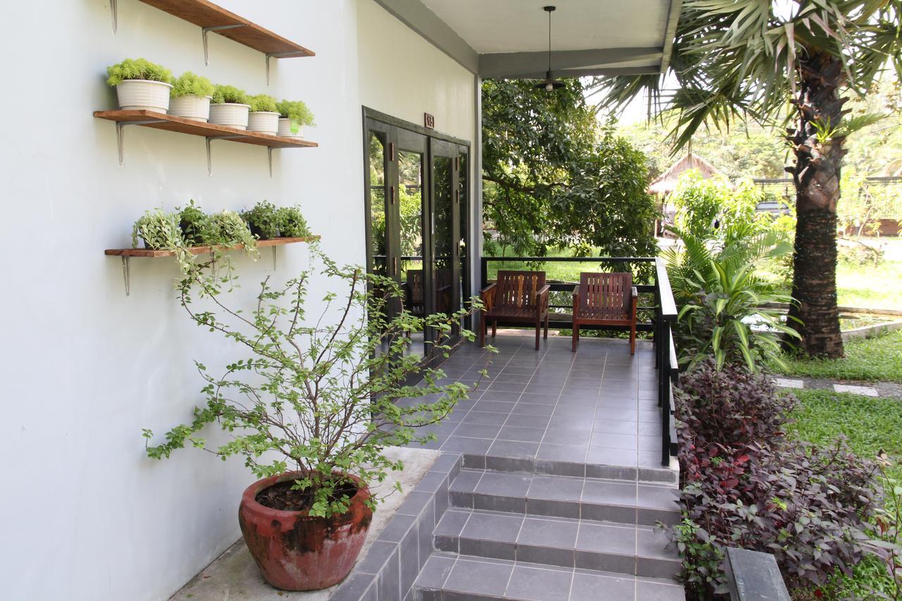 Salty River Resort Kampot Exterior photo