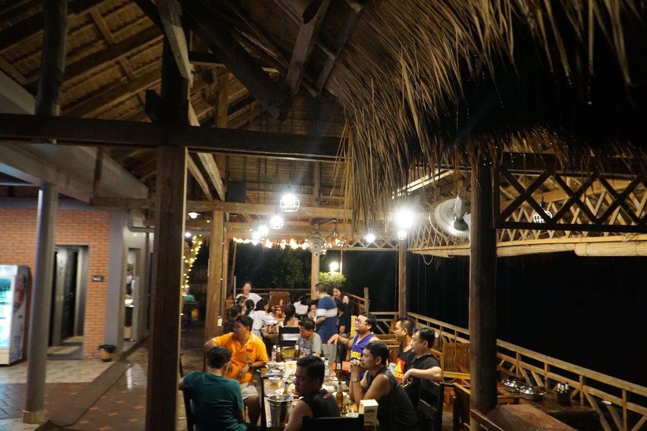 Salty River Resort Kampot Exterior photo