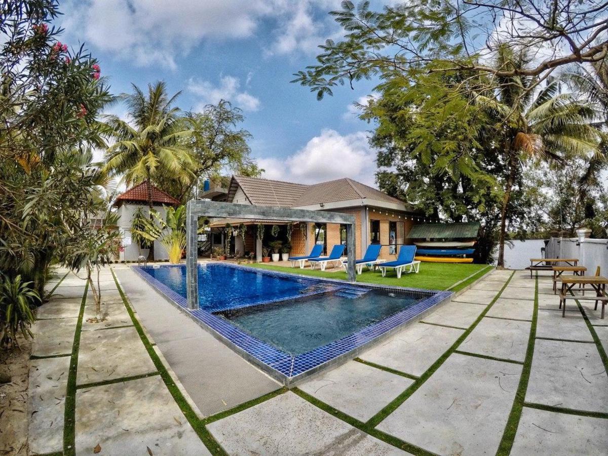 Salty River Resort Kampot Exterior photo