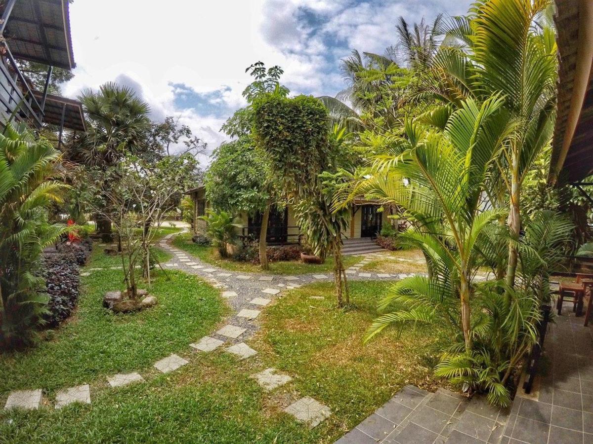 Salty River Resort Kampot Exterior photo